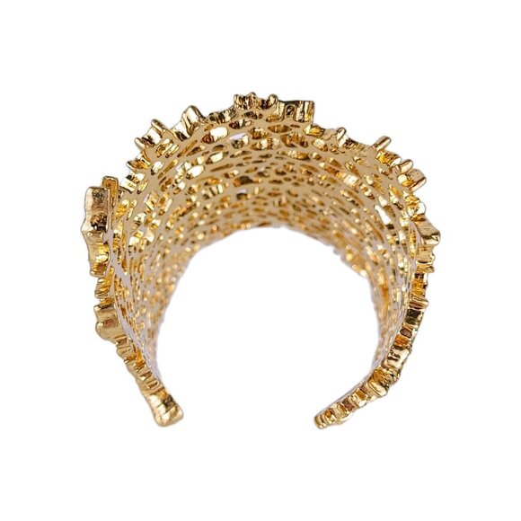 Golden Coral leaf bracelet stunning piece 3.5 inches long. Petite opening 1 inch - Picture 6 of 10